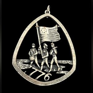 Patriotic USA Bicentennial 1776 Silver Tone oversized Pendant for necklace